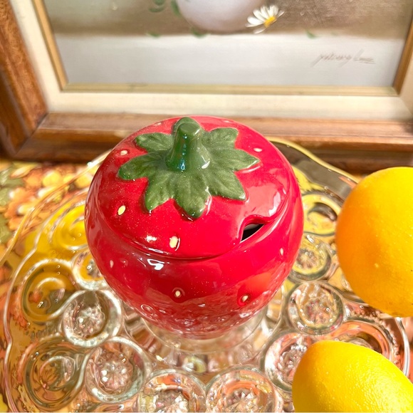 NEW! Transpac Ceramic Red Spring Strawberry 🍓 Covered Sugar Honey Jar - Picture 3 of 7